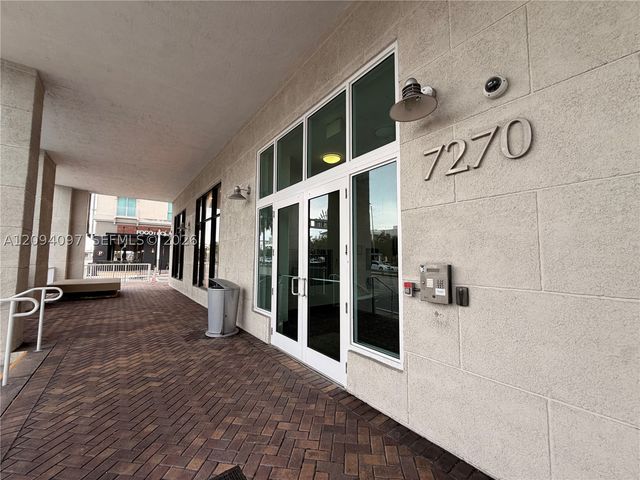 7270 SW 88th St B502, Miami, FL 33156
