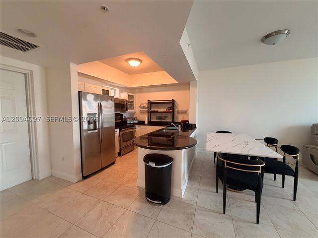 7270 SW 88th St B502, Miami, FL 33156