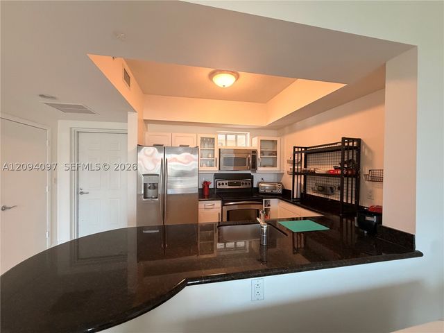 7270 SW 88th St B502, Miami, FL 33156