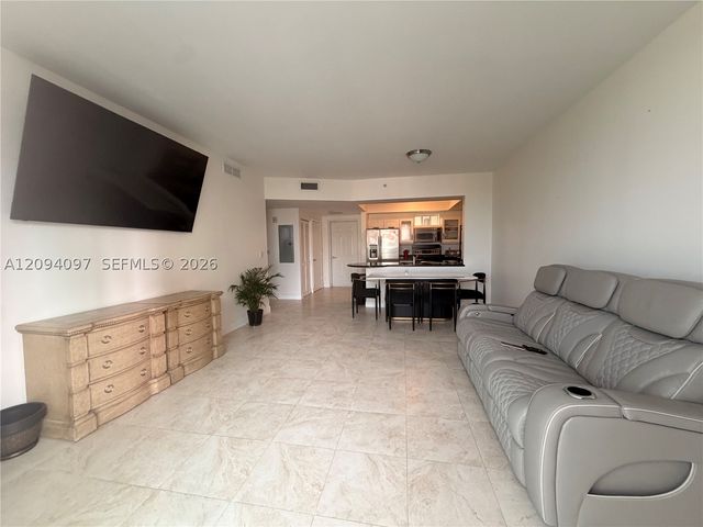 7270 SW 88th St B502, Miami, FL 33156