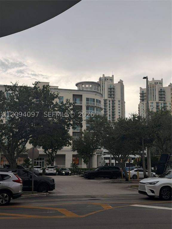 7270 SW 88th St B502, Miami, FL 33156