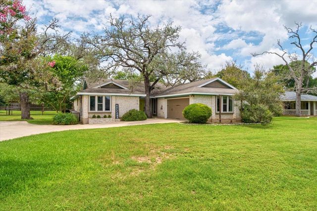 314 Turnstone DR, Buda, TX 78610