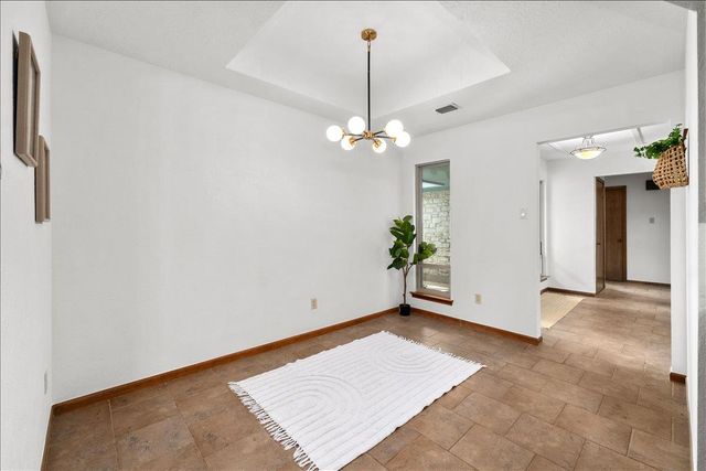 314 Turnstone DR, Buda, TX 78610