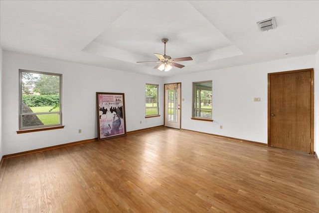 314 Turnstone DR, Buda, TX 78610