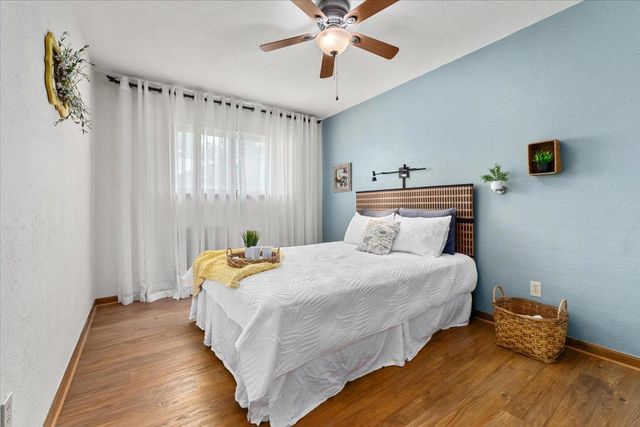 314 Turnstone DR, Buda, TX 78610