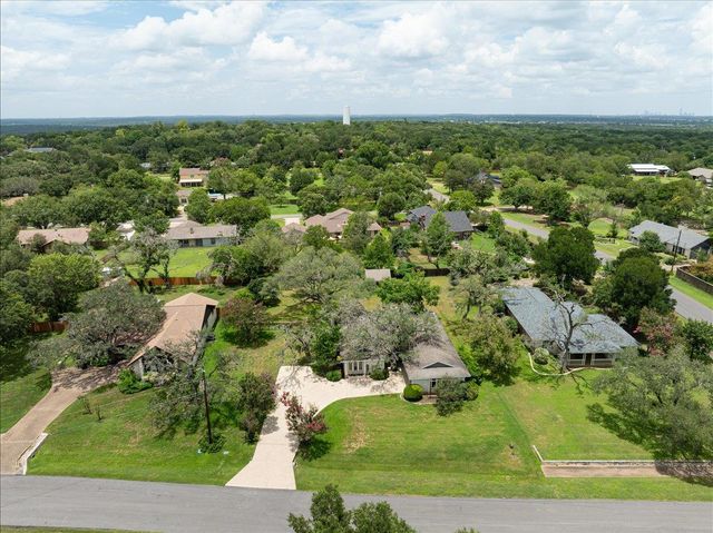 314 Turnstone DR, Buda, TX 78610