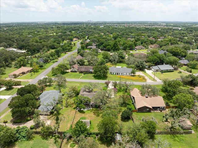 314 Turnstone DR, Buda, TX 78610