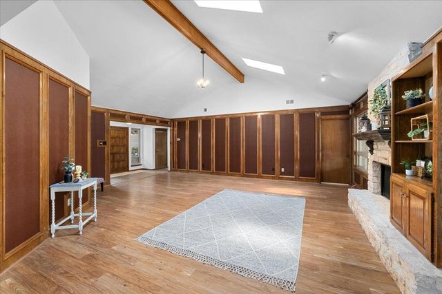 314 Turnstone DR, Buda, TX 78610