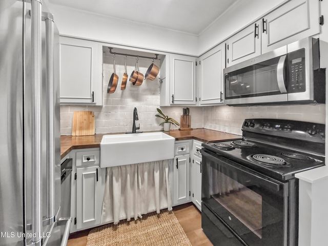 909 Latil Street, Long Beach, MS 39560