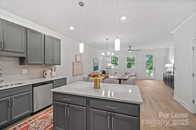 1306 Moretz Avenue, Charlotte, NC 28206