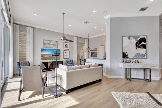 122 Andalusia Way, Palm Beach Gardens, FL 33418