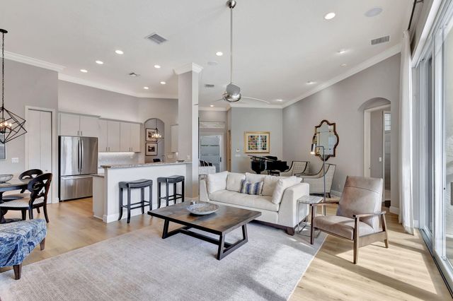 122 Andalusia Way, Palm Beach Gardens, FL 33418