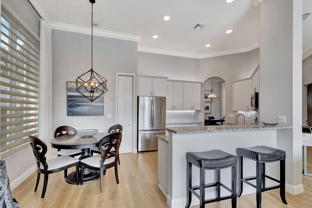 122 Andalusia Way, Palm Beach Gardens, FL 33418