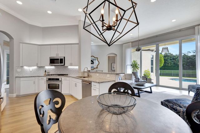 122 Andalusia Way, Palm Beach Gardens, FL 33418