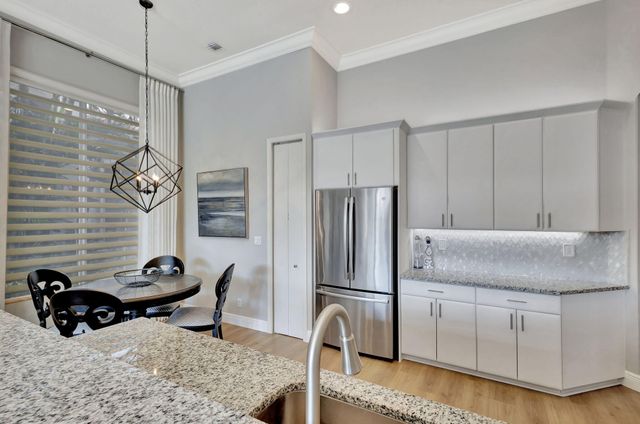 122 Andalusia Way, Palm Beach Gardens, FL 33418