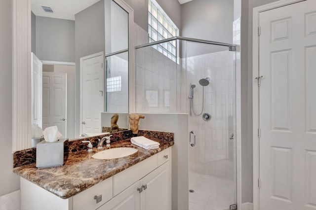 122 Andalusia Way, Palm Beach Gardens, FL 33418