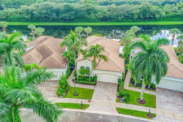 122 Andalusia Way, Palm Beach Gardens, FL 33418