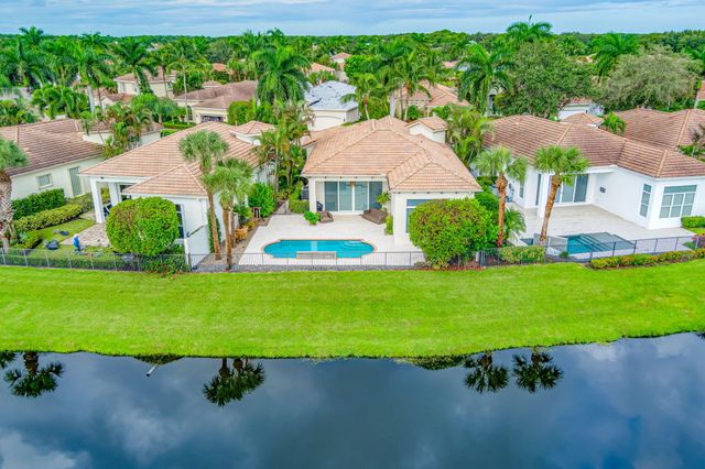 122 Andalusia Way, Palm Beach Gardens, FL 33418