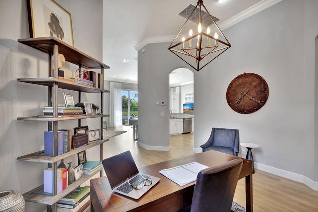 122 Andalusia Way, Palm Beach Gardens, FL 33418