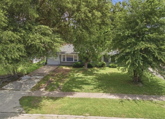 2233 14th Street, Lake Charles, LA 70601