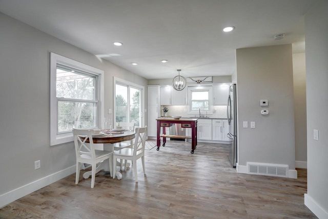 4686-4688 Capitol View Road, Middleton, WI 53562