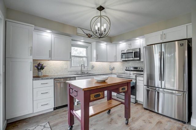 4686-4688 Capitol View Road, Middleton, WI 53562