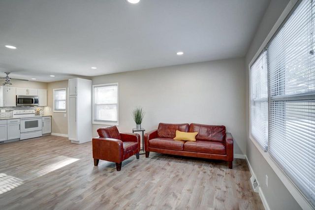 4686-4688 Capitol View Road, Middleton, WI 53562