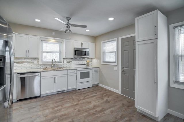 4686-4688 Capitol View Road, Middleton, WI 53562