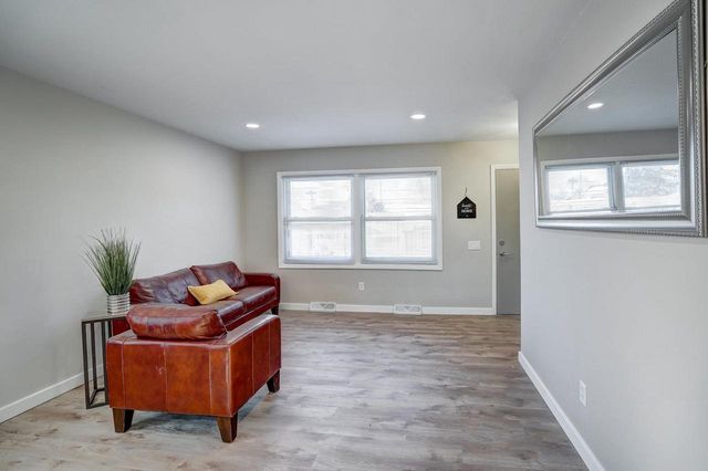 4686-4688 Capitol View Road, Middleton, WI 53562