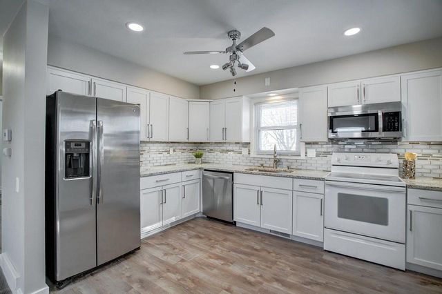 4686-4688 Capitol View Road, Middleton, WI 53562