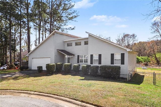 632 Woodknoll Court, Jonesboro, GA 30238