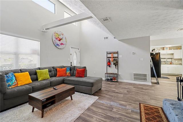 632 Woodknoll Court, Jonesboro, GA 30238