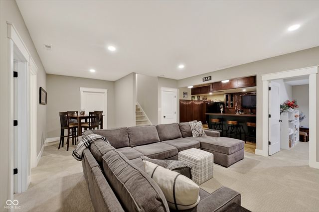 17127 Andry Court, Westfield, IN 46074