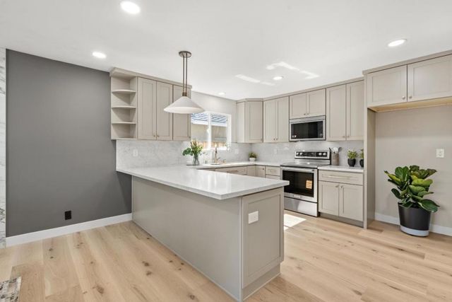 6130 Paseo Pueblo, San Jose, CA 95120