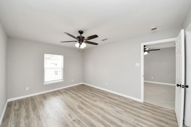 3923 Darlinghurst Drive, Houston, TX 77045
