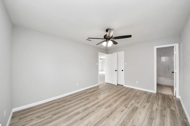 3923 Darlinghurst Drive, Houston, TX 77045