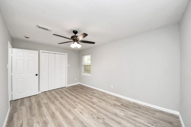 3923 Darlinghurst Drive, Houston, TX 77045