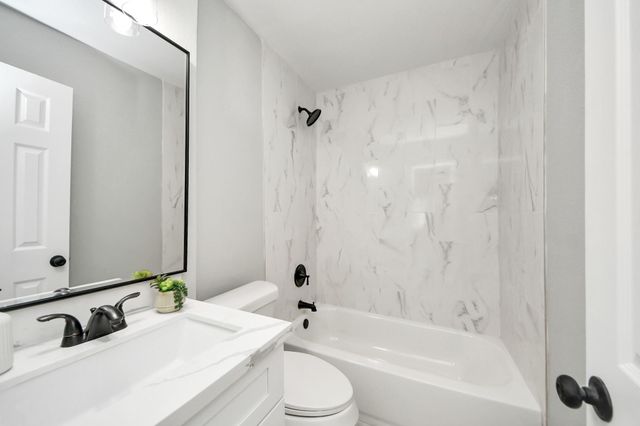 3923 Darlinghurst Drive, Houston, TX 77045