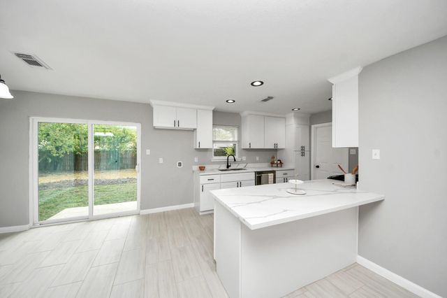 3923 Darlinghurst Drive, Houston, TX 77045