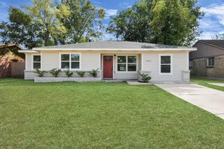 3923 Darlinghurst Drive, Houston, TX 77045