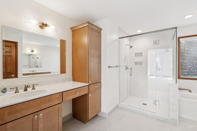 6684 Powner Farm Drive, Green Twp, OH 45248