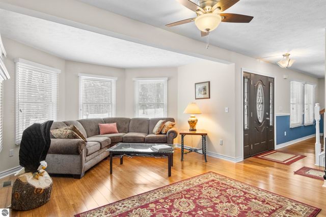 10057 E Leeward Shores Drive, Traverse City, MI 49684