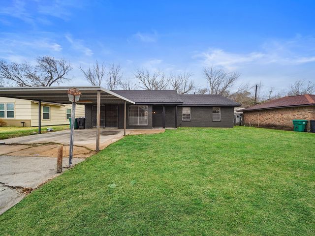 9347 Clearway Drive, Houston, TX 77033