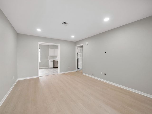 9347 Clearway Drive, Houston, TX 77033