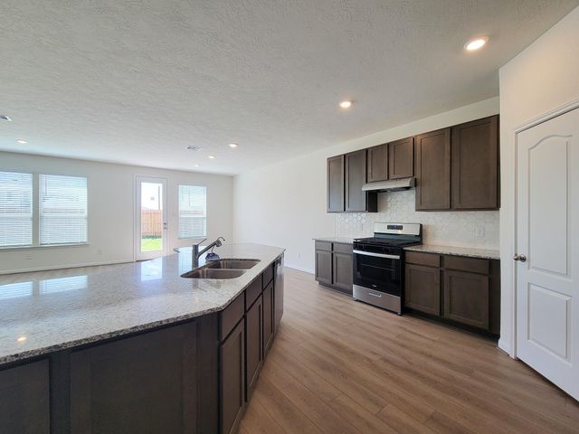 2815 Lyra Court, Fresno, TX 77545