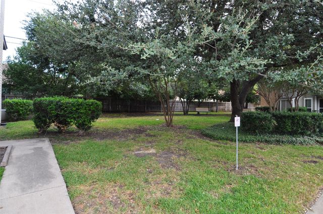 10616 Mellow Meadows Dr, 27D DR 27D, Austin, TX 78750