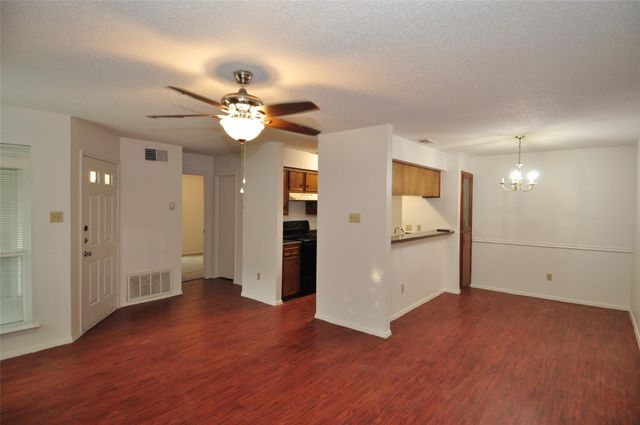 10616 Mellow Meadows Dr, 27D DR 27D, Austin, TX 78750