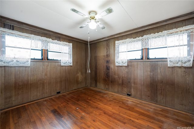 1310 Hoowali Street, Pearl City, HI 96782