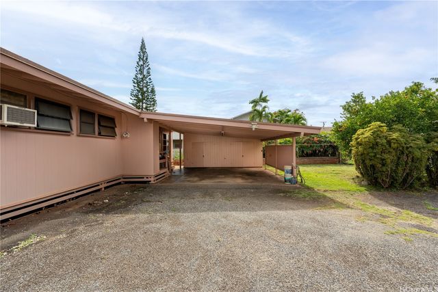 1310 Hoowali Street, Pearl City, HI 96782