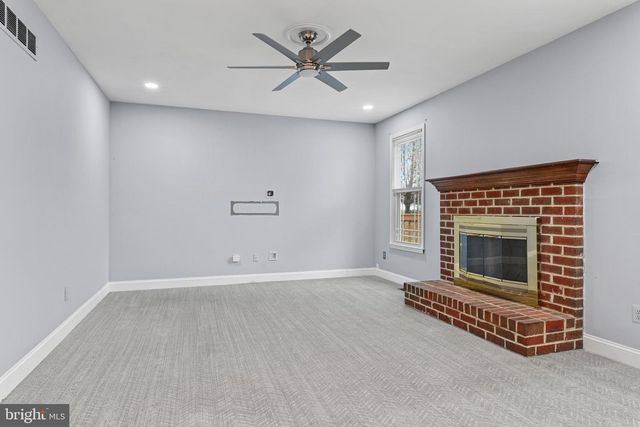 125 SCARLET DR, Conshohocken, PA 19428